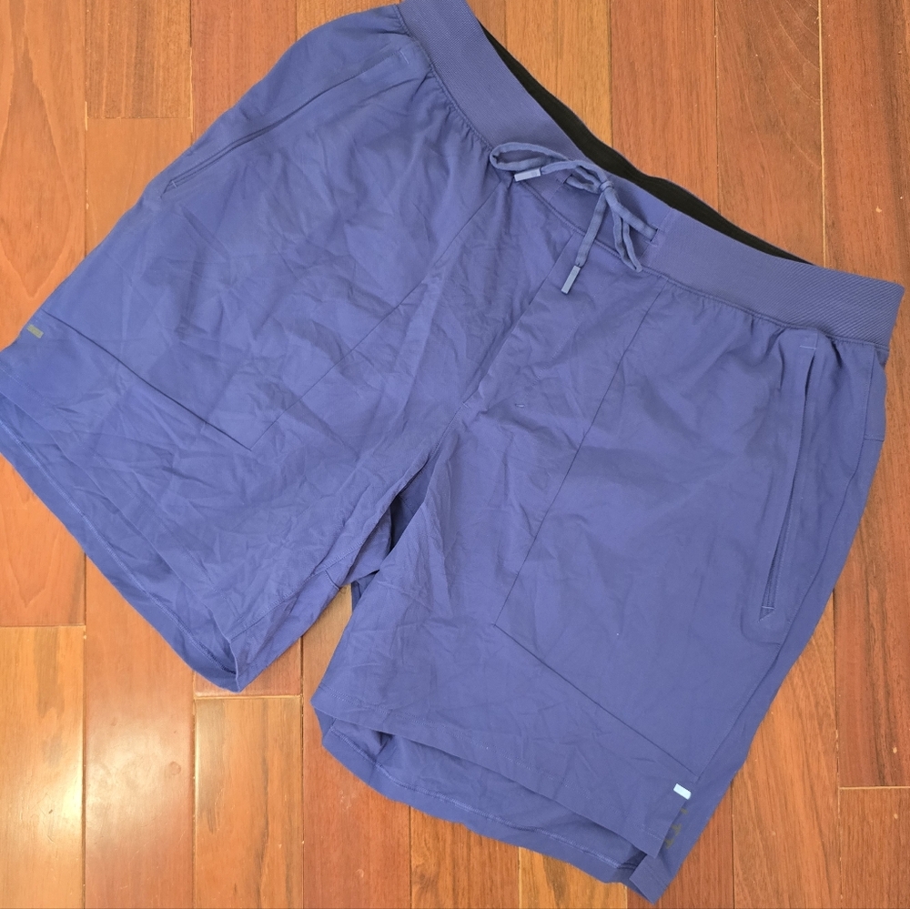 Lululemon License to Train Men's XL unlined shorts